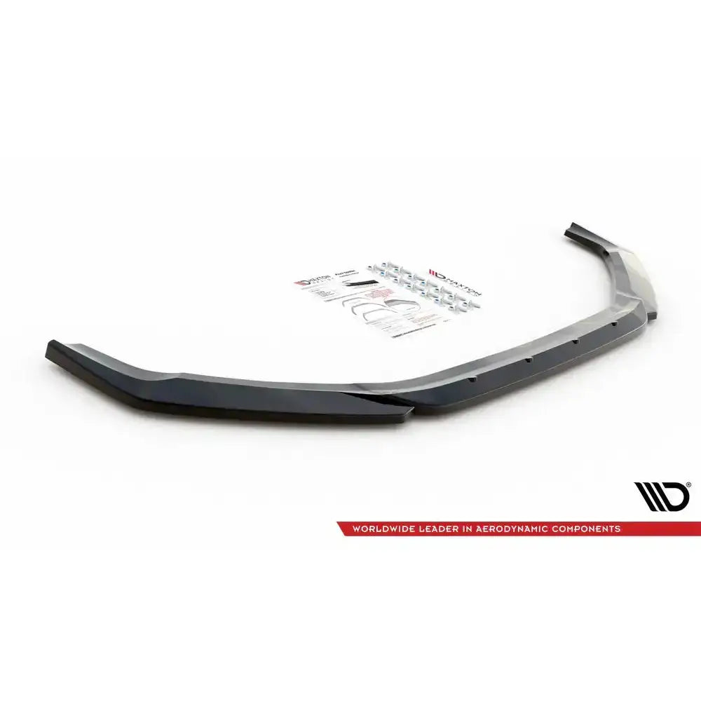 Front splitter til Hyundai I20 N Mk3 V.3 vist i skrå vinkel med monteringsanvisning og skruer.