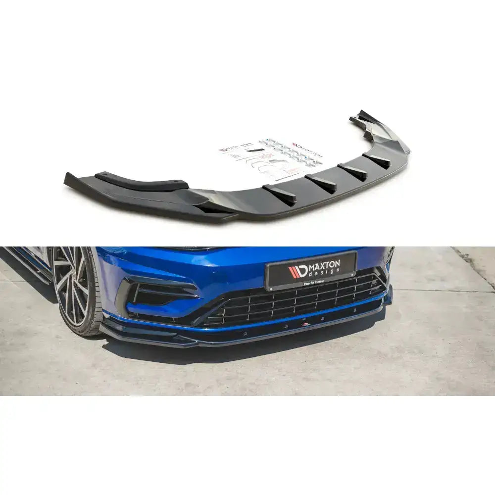 Frontleppe V.9 til VW Golf 7 R Facelift i sort plast, vist separat og montert på blå bil.