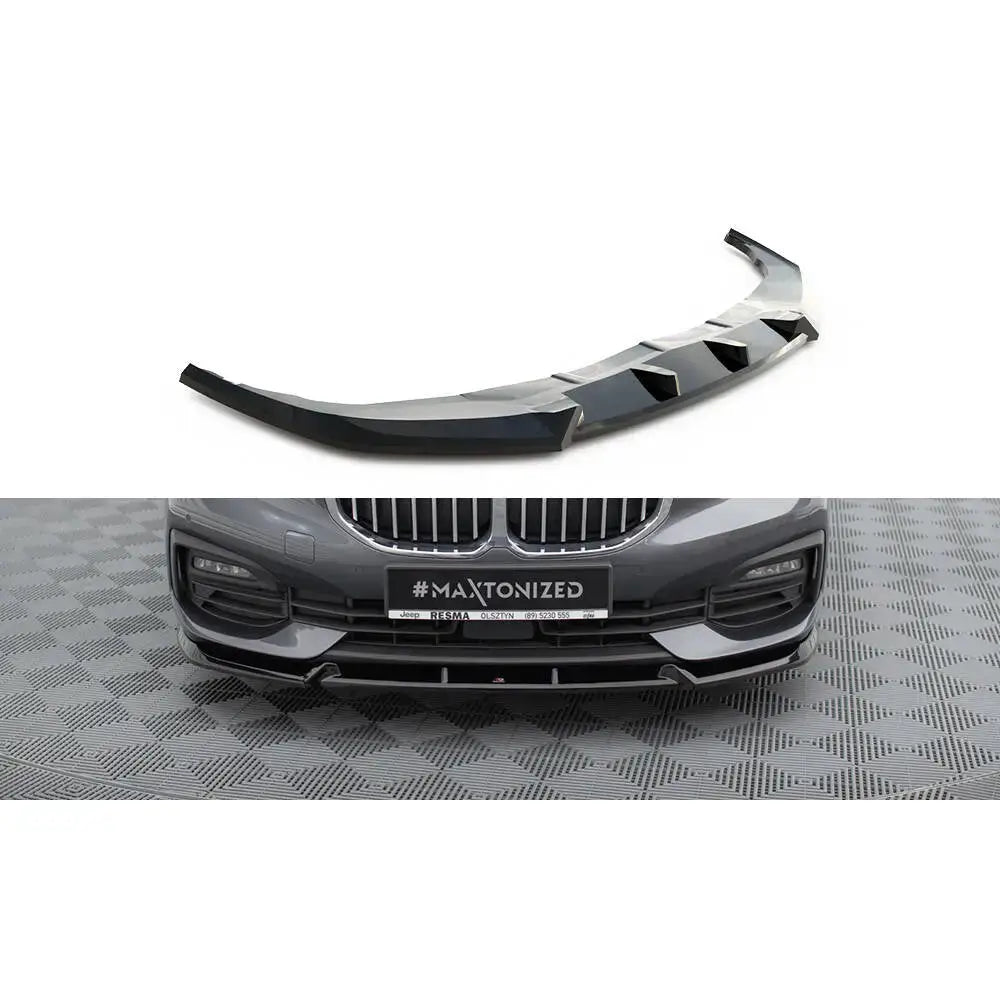 Frontleppe V1 BMW 1 F40 i sort plast med markerte aerodynamiske linjer, vist på hvit bakgrunn.