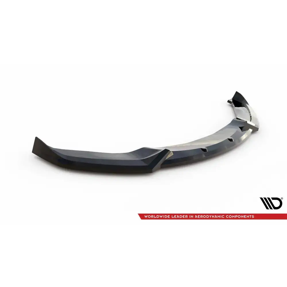 Frontleppe til BMW 4 Gran Coupe M-Pack F36 i svart plast med blank overflate og markerte kanter.