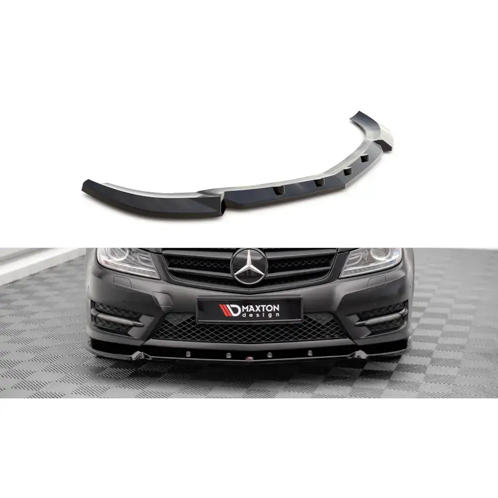 Frontleppe V1 Mercedes-Benz C Coupe AMG-Line C204, svart plast vist på bilfront og som enkeltprodukt.