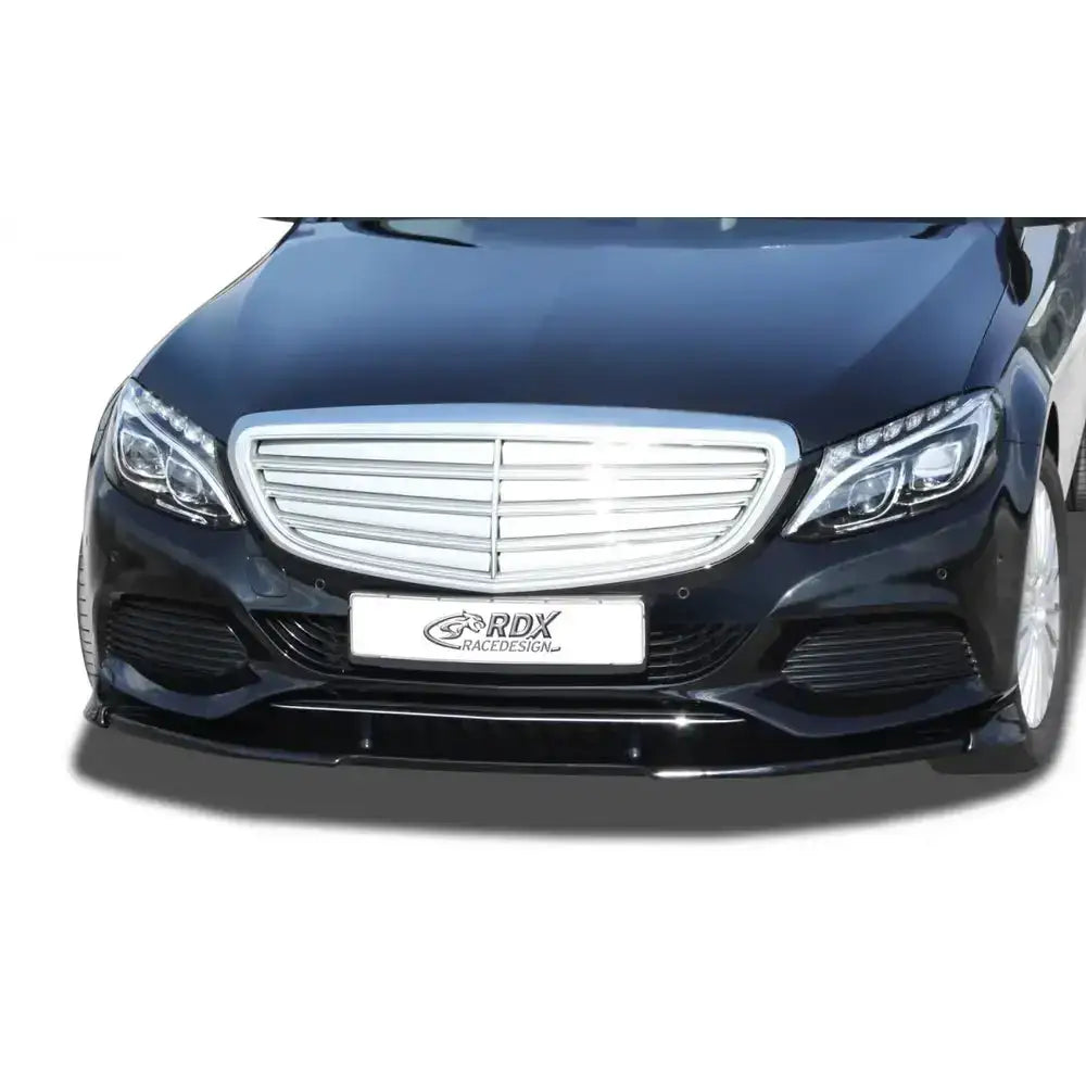 Frontleppe til Mercedes C-Class W205 med svart spoiler, krom grill og synlig RDX RaceDesign-skilt.