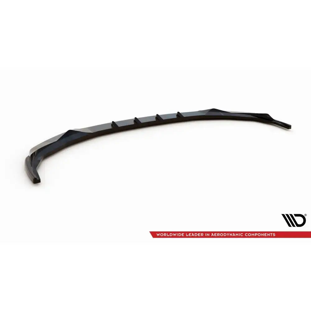 Frontleppe V2 BMW 3 Sport Line G20/G21 i sort blank plast med markerte kanter mot hvit bakgrunn.
