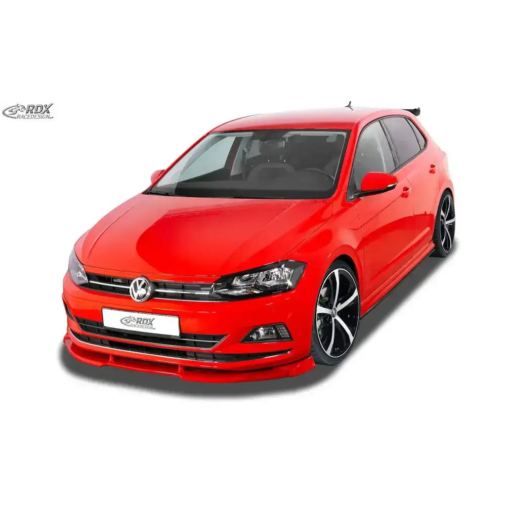 Frontspoiler til Volkswagen Polo 2G 17- Vario X montert på rød bil med sorte detaljer og store felger.