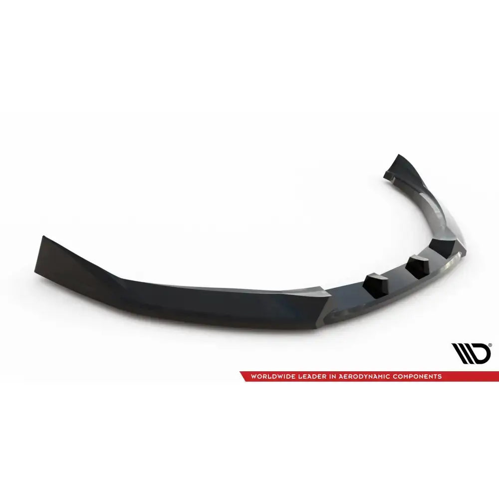 Frontleppe til Volvo S80 Mk2 i sort, glanset plast med kantete linjer og tre utstikkende detaljer.