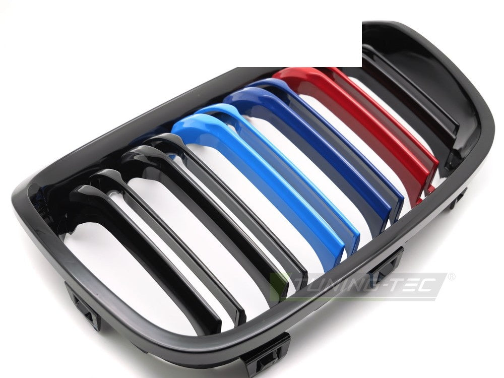 Svart BMW F20/F21 frontgrill med tri-colour striper og dobbeltlist-design