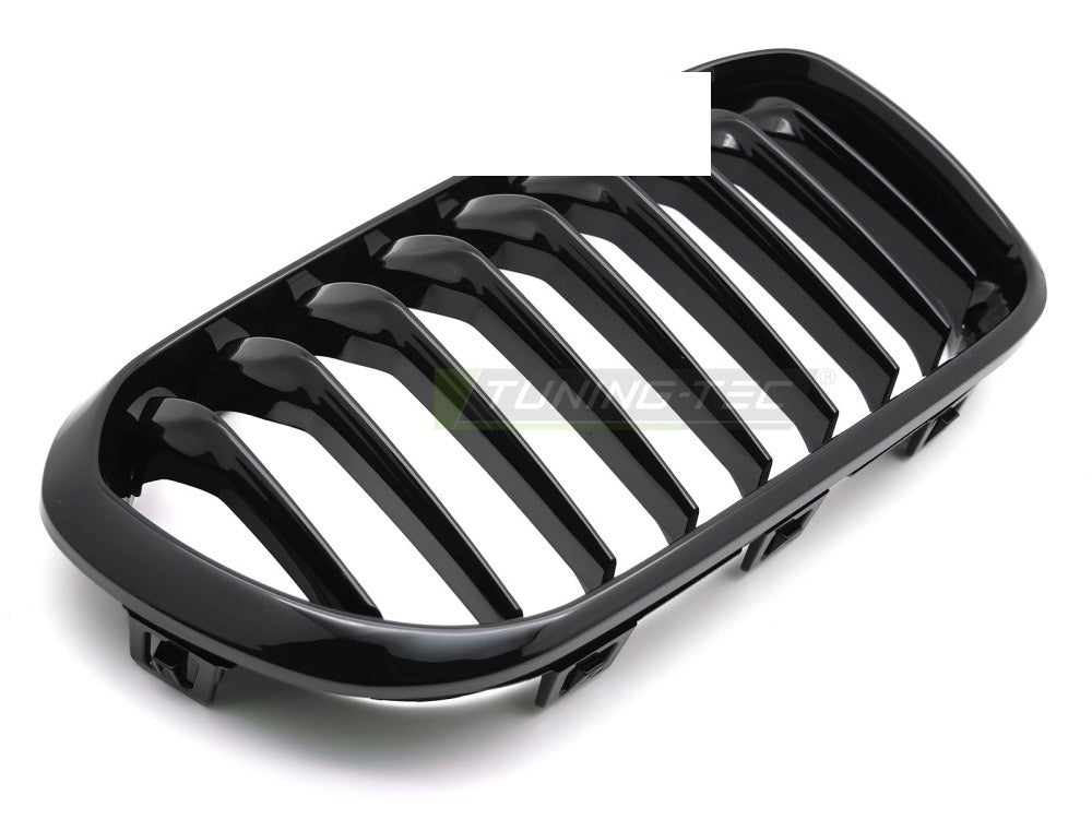 Svart frontgrill i glossy finish til BMW F20/F21 LCI vist fra siden