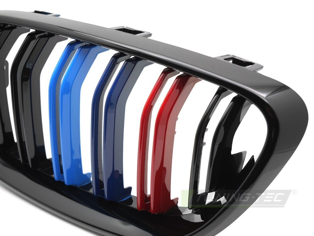 Grill BMW 2-serie F22/F23 2013-2021 Svart Tri-Colour Dobbeltribbe Sport montert på bil