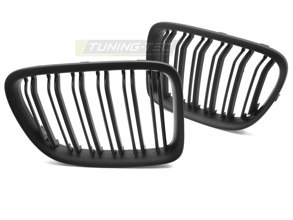 BMW X1 E84 nyregrill matt svart med dobbel spile-design nærbilde