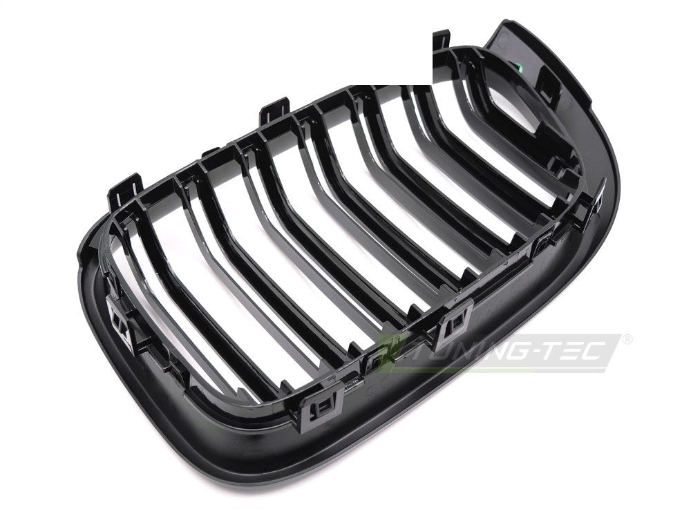 Komplett grillsett i glossy svart til BMW X3 F25 2010–2017 bakside