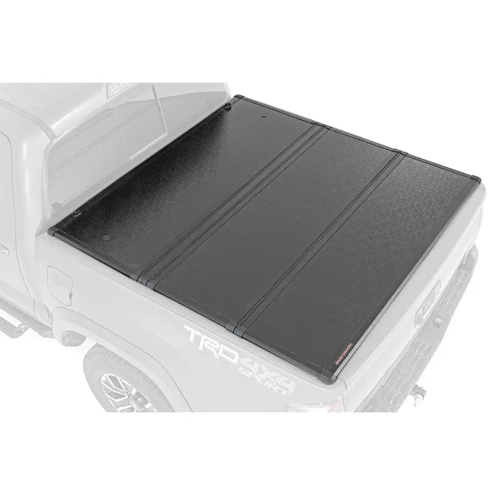 Hardt Deksel Paki Tri-fold Rough Country 5’ - Toyota Tacoma 16-23