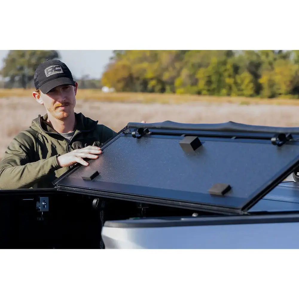 Hardt Deksel Tri-fold Flip Up Rough Country 6’ - Gmc Canyon 15-22 - 12