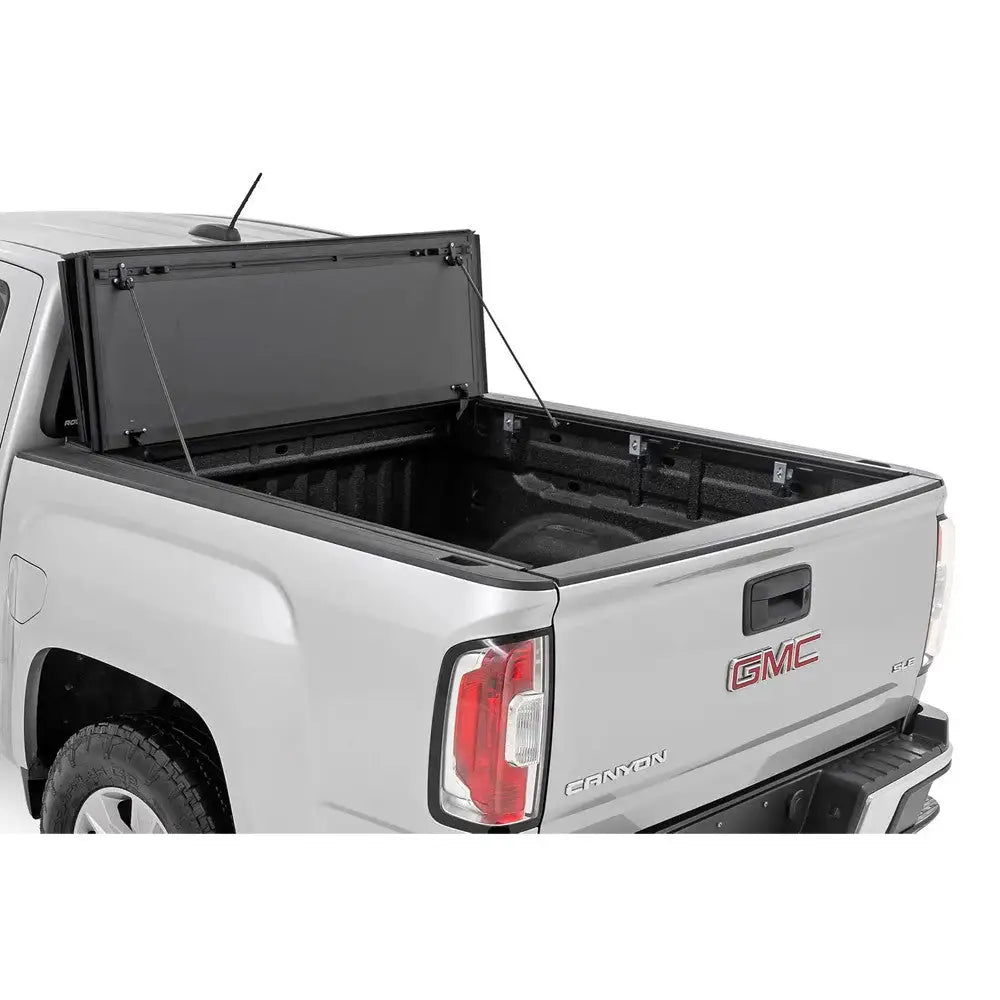 Hardt Deksel Tri-fold Flip Up Rough Country 6’ - Gmc Canyon 15-22 - 3