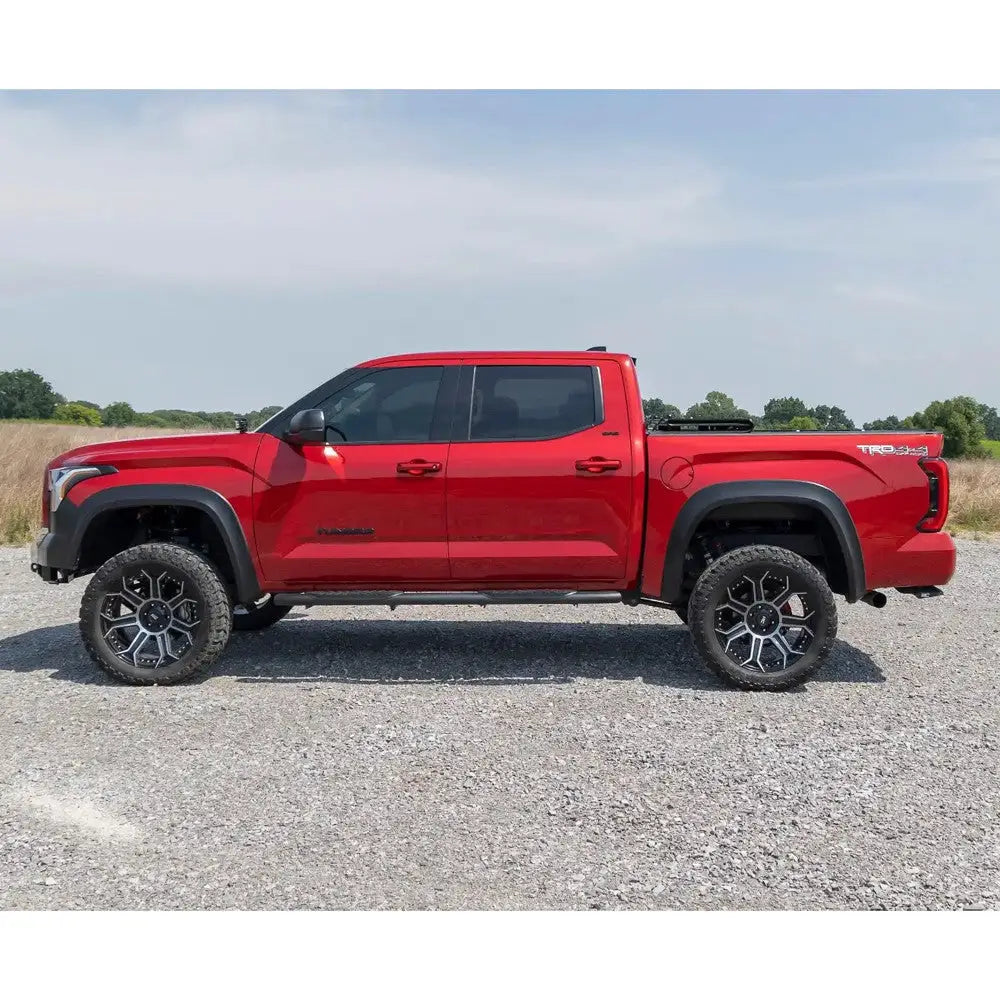 Hardt Tri-fold Deksel Lavt Profil Rough Country 5’7’ - Toyota Tundra 22- - 14