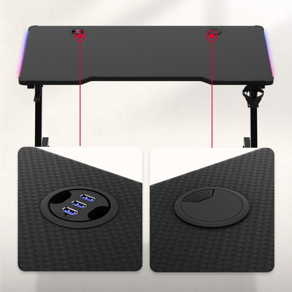Huzaro Hero 2.5 RGB – kopholder og kabelgjennomføring i bordplaten