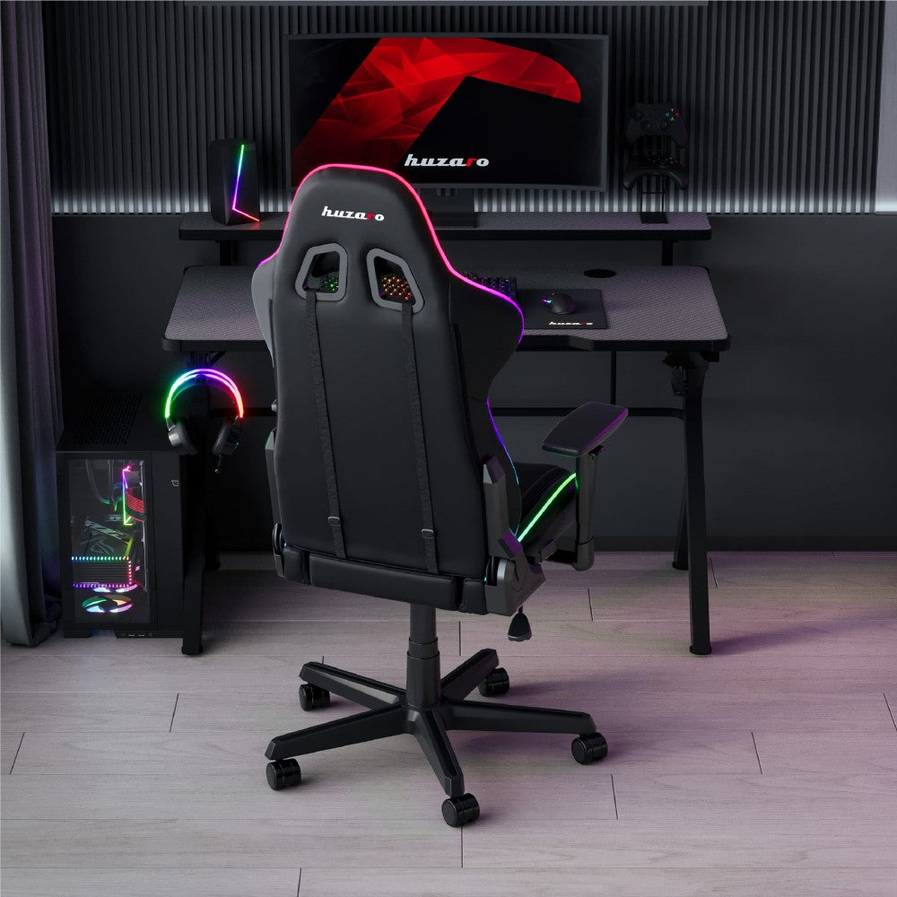 Huzaro Hero 5.0 RGB – kabelgjennomføring og kabelrydding under bordplate