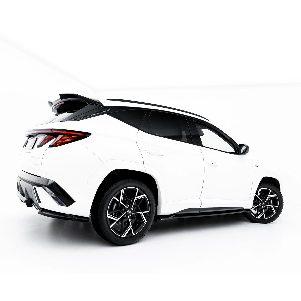 Sideskjørt diffusers i blank sort ABS til Hyundai Tucson N-Line Mk4 Facelift