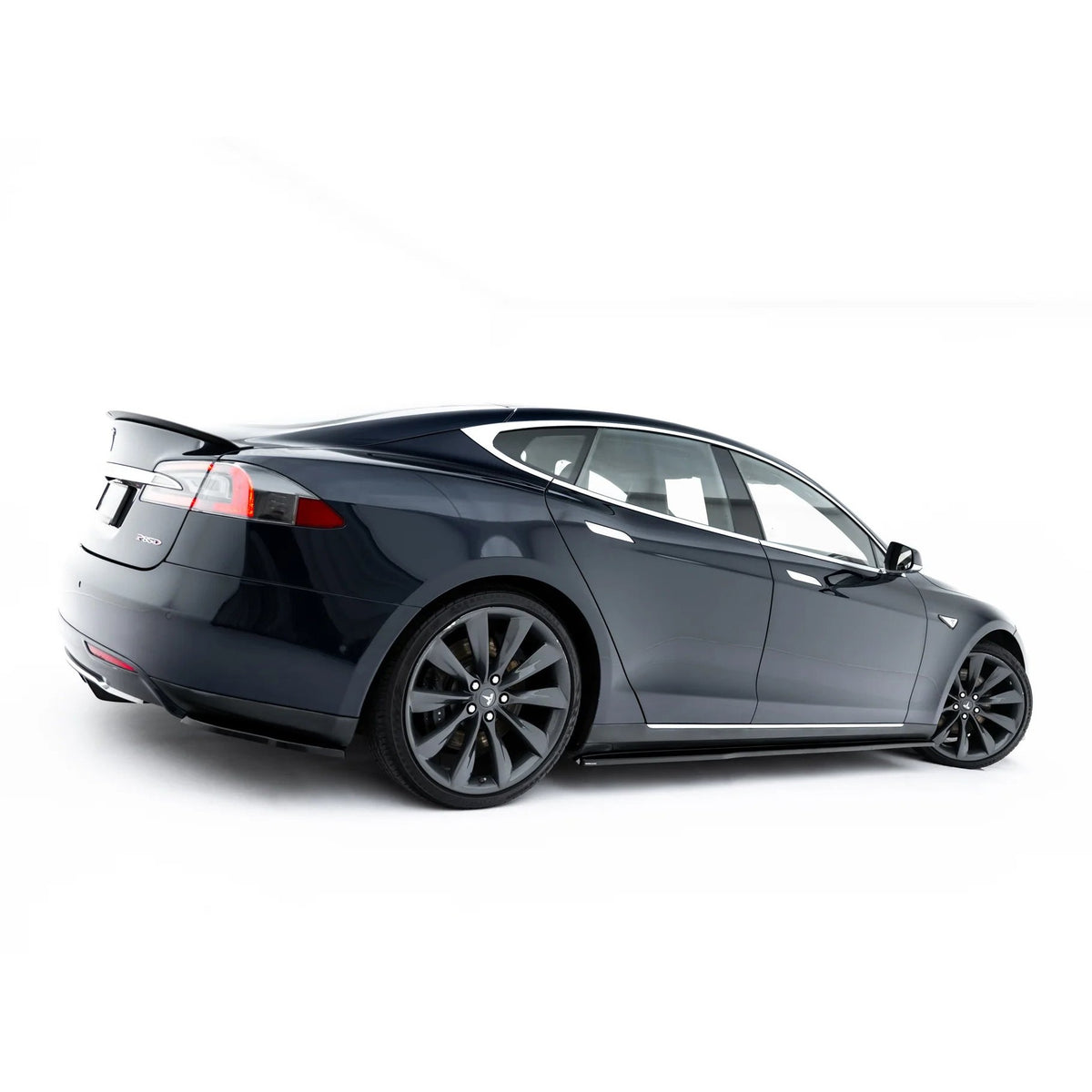 Sideskjørt diffusers i blank sort ABS til Tesla Model S Mk1