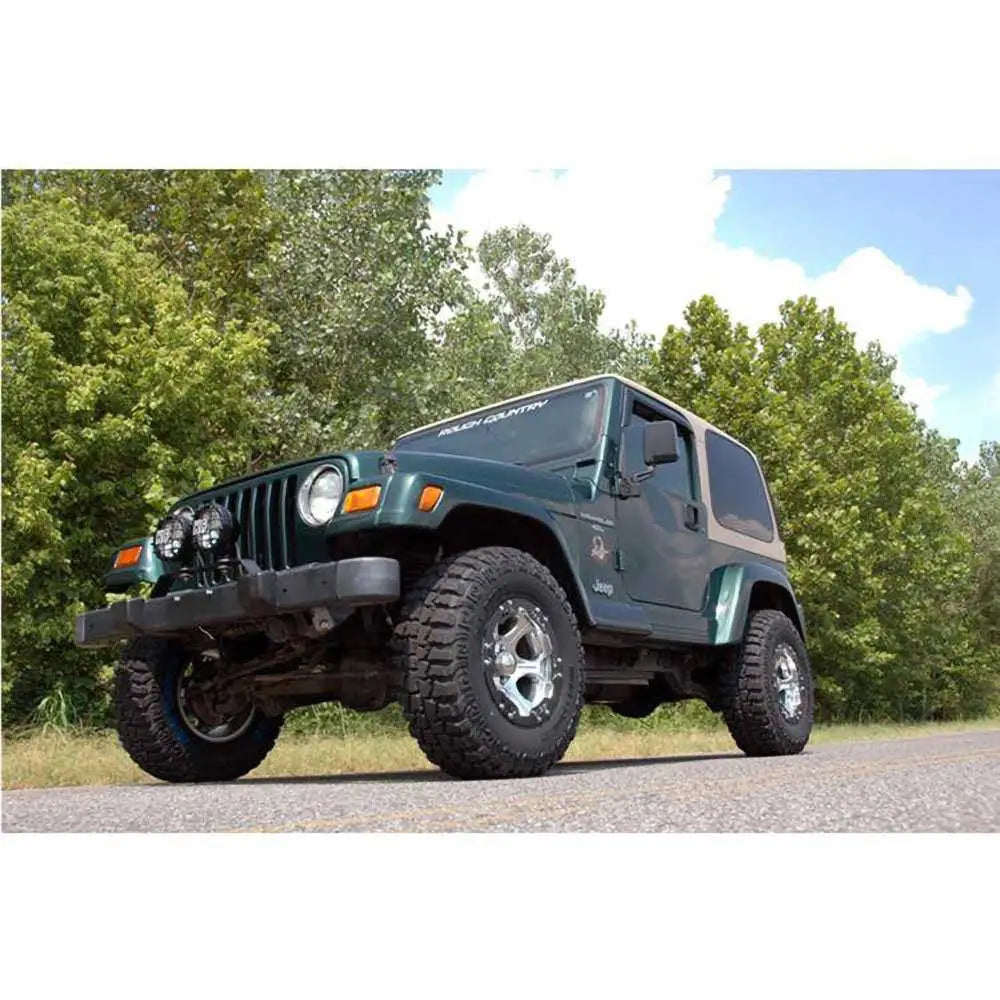 Hevesett 4cyl Rough Country Heve 2,5’ - Jeep Wrangler Tj 97-06 - 2