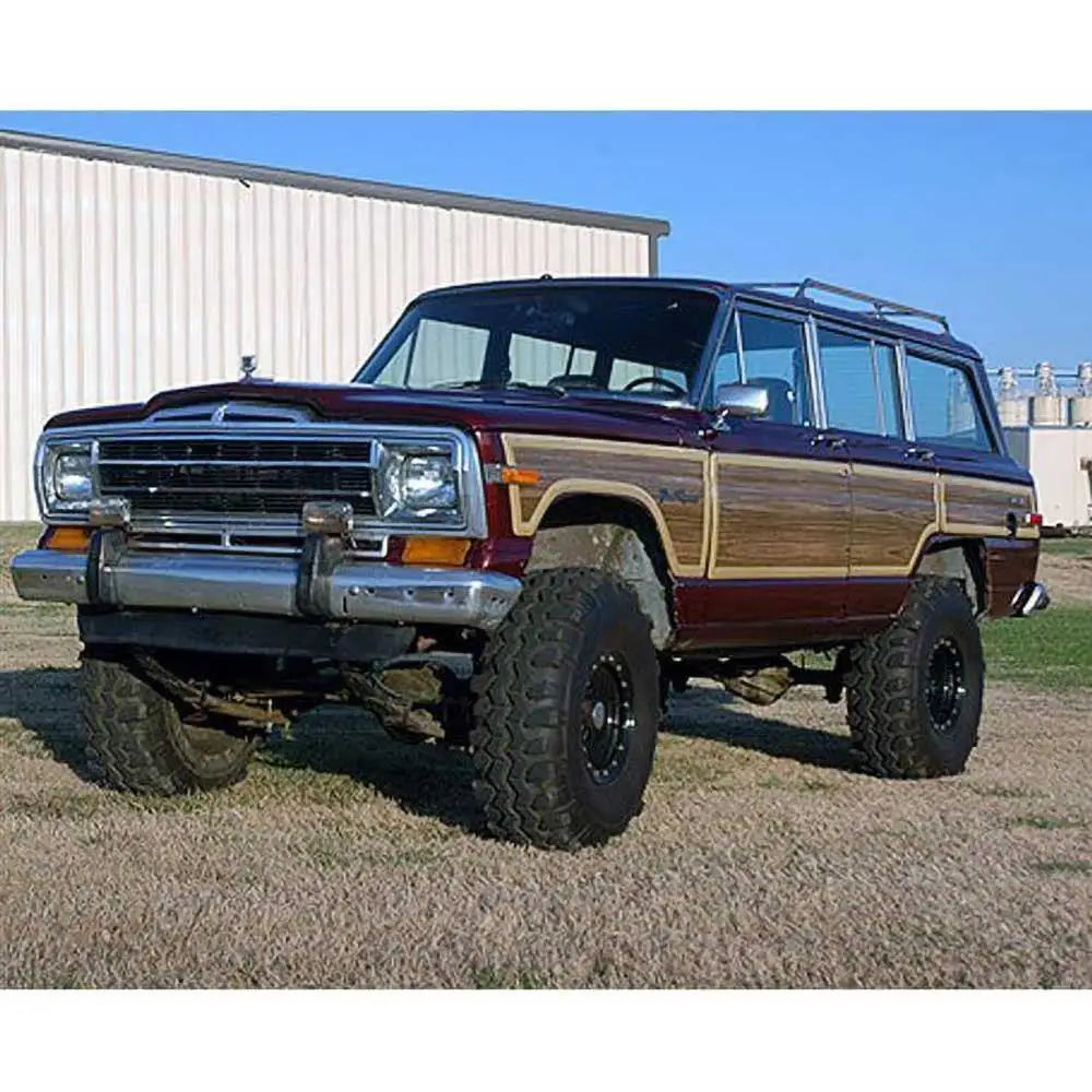 Hevesett Rough Country 3’ Løft - Jeep Wagoneer 74-90 - 2