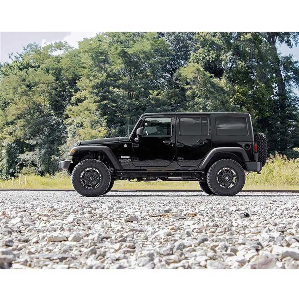 Jeep Wrangler Jk 4 d 07-18 Hevesett - Rough Country 2,5’ Løft - 3