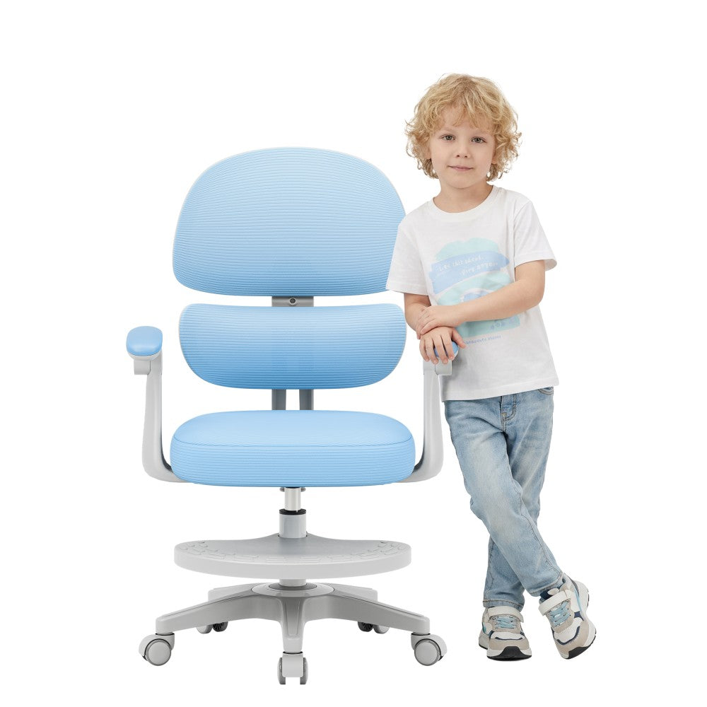 Mark Adler Junior 4.4 blå ergonomisk skrivebordsstol for barn – frontvisning
