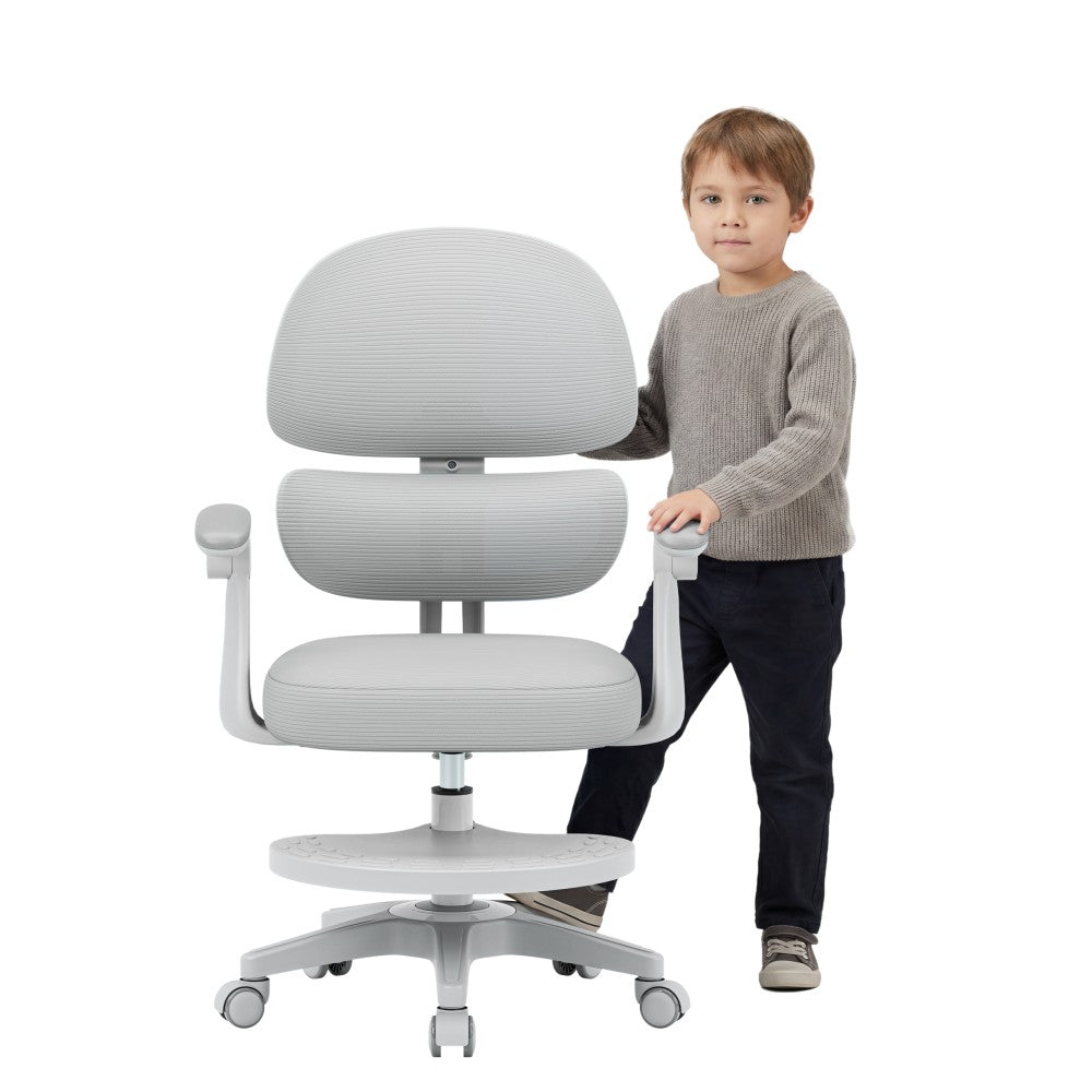 Mark Adler Junior 4.4 grå ergonomisk skrivebordsstol for barn – frontvisning