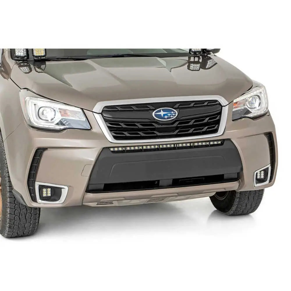 Led Frontlyktlist Med Støtfangerfeste 30’ Hvit Drl Black Series Rough Country - Subaru Forester 14-18 - 2