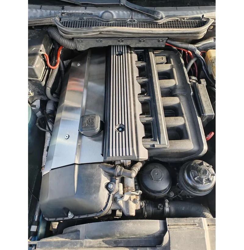 Toppmontert turbo BMW M52 M54 med rustfri tennspole varmeskjerm fra Swagier