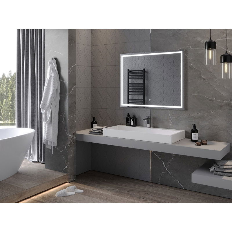 Speil til bad med lys Mexen Miko 100 x 80 cm montert over hvit servant i moderne baderom.