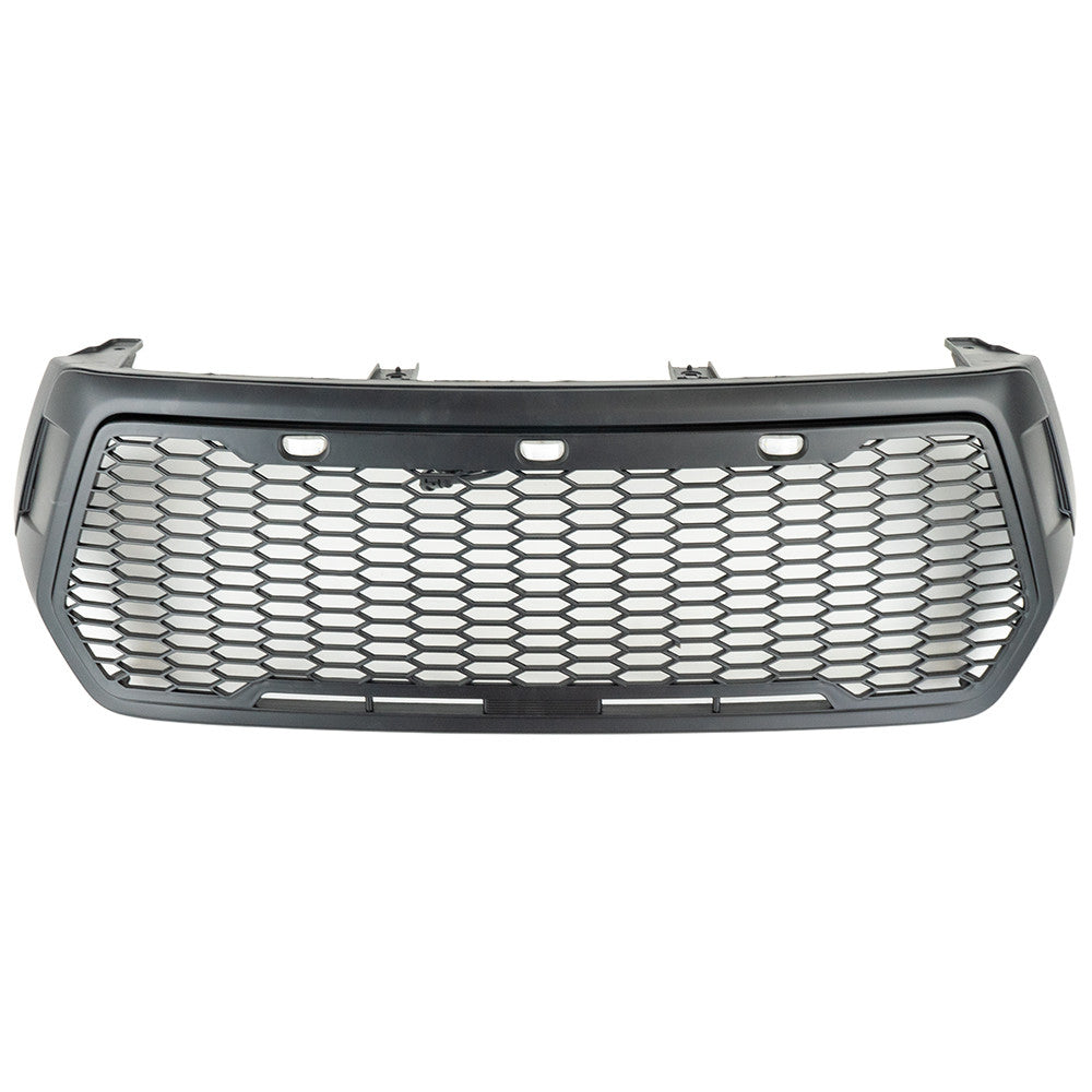 LED-grill Toyota Hilux Revo i matt svart med tre integrerte LED-lys, detaljbilde