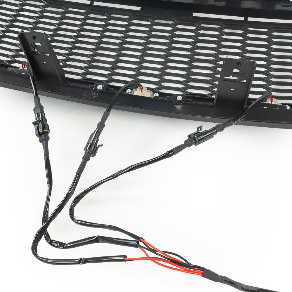 Matt svart OFD grill med LED-lys til Toyota Hilux Revo, detaljvisning