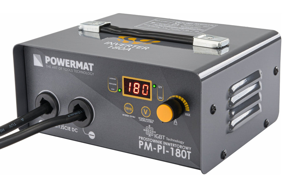 Batterilader Powermat PM-PI-180T sett skratt forfra med betjeningspanel og display