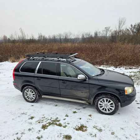 Detaljbilde av takstativets nett 30x30 mm åpninger til Volvo XC90