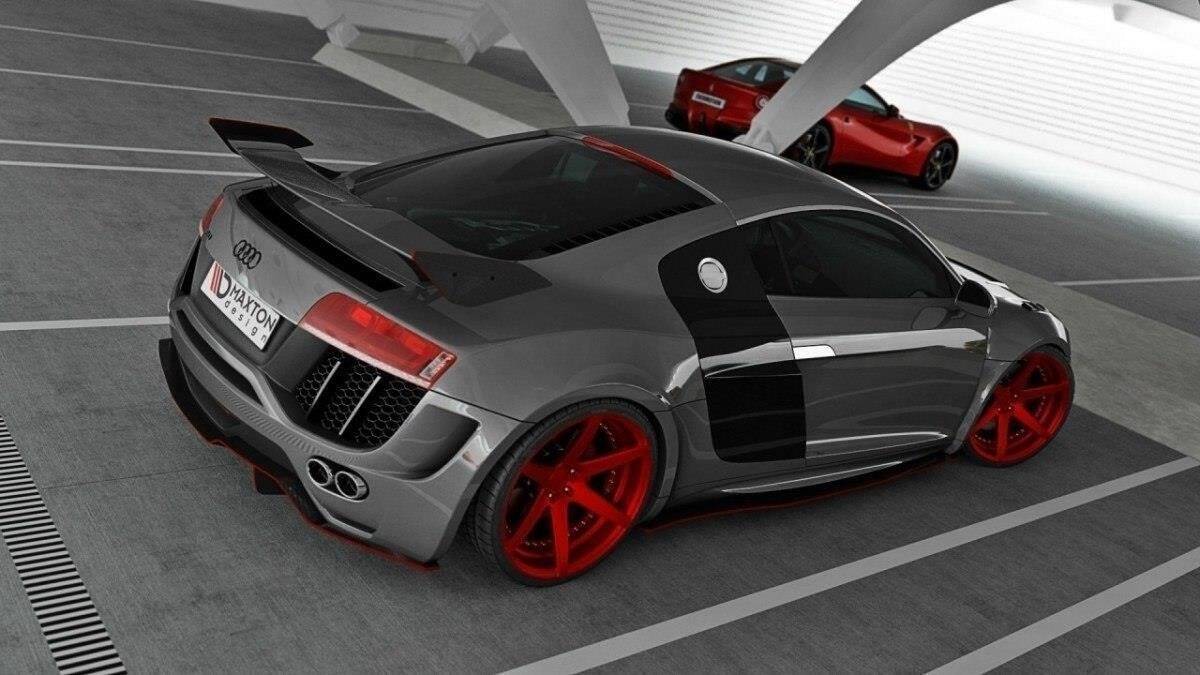 Karosserikit for Audi R8 MK1 med alle deler utlagt sett ovenfra
