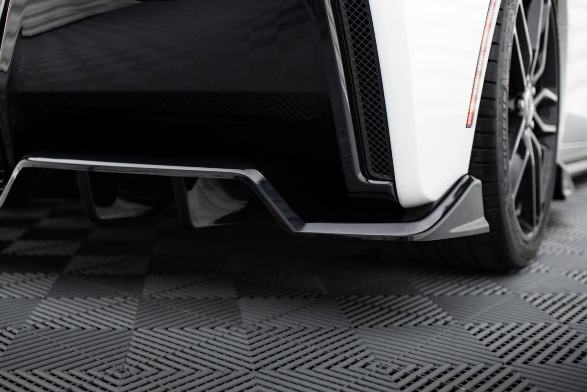 Bakre diffuser montert under støtfanger på Corvette Stingray C7