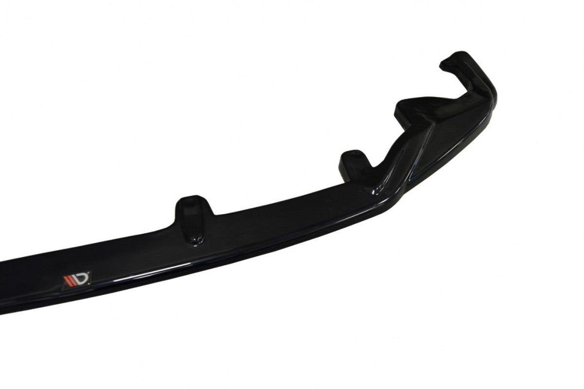 Frontleppe Lexus IS MK3 Facelift F-Sport V.1 i sort, glanset finish sett skrått fra høyre.