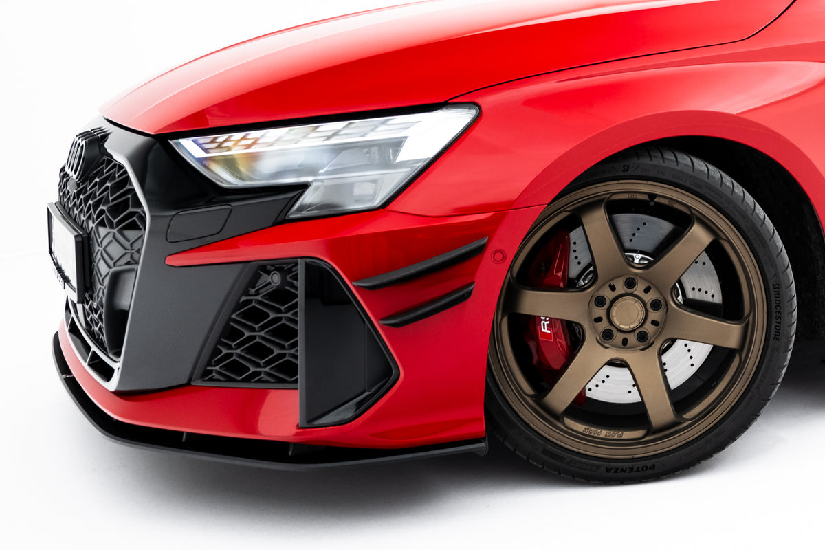 Umalte canards for Audi RS3 Sedan 8Y Facelift fra Maxton Design