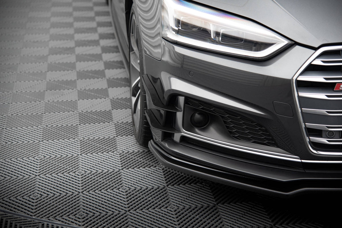 Maxton Design canards for Audi S5 Coupe F5 fra skrå vinkel