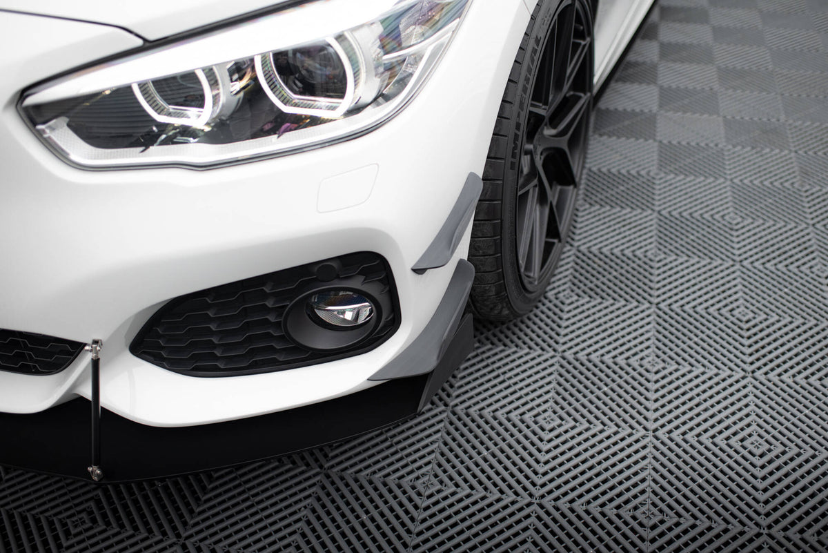 Frontfanger vinger montert på BMW M140i F20 Facelift, sportslig aerodynamisk design