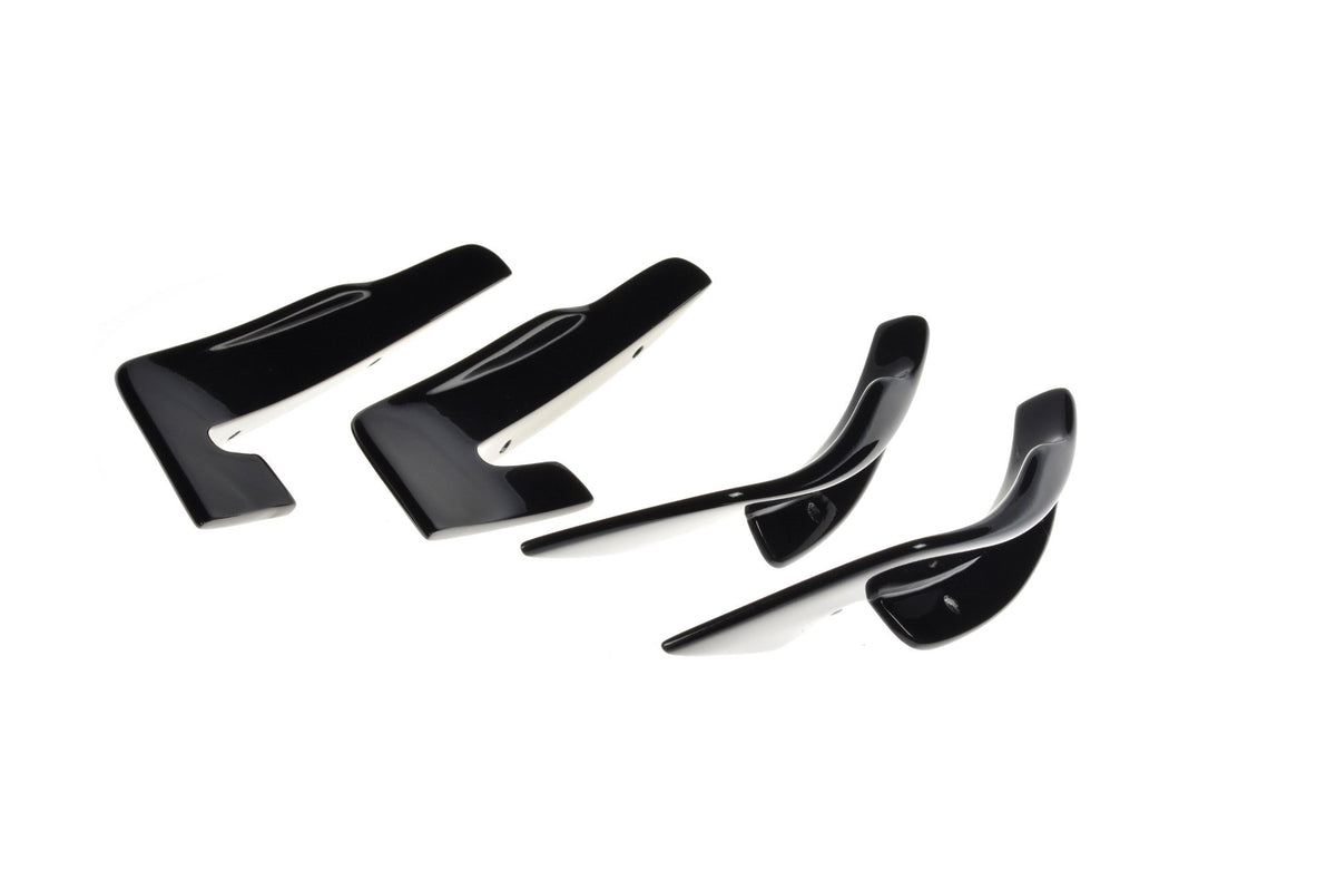 Canards for Ford Focus ST-Line MK4 vist fra siden med synlig monteringspunkt