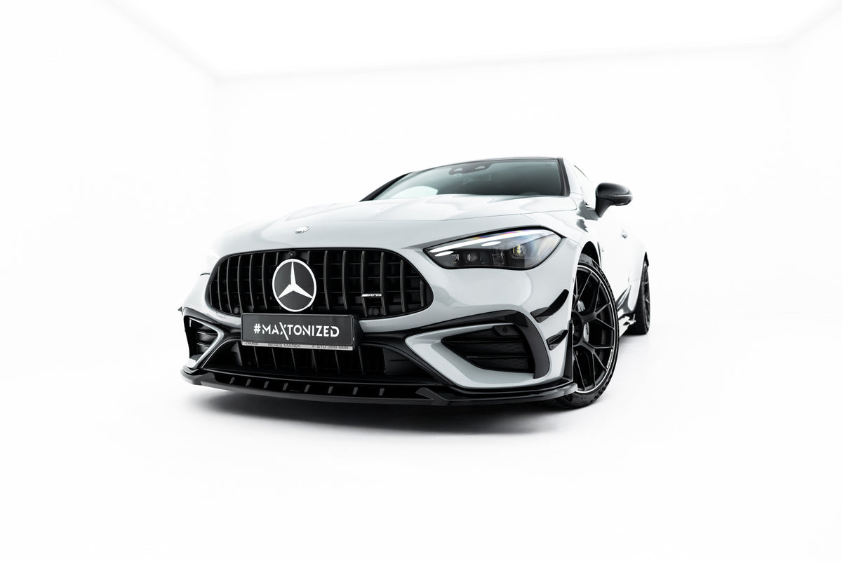 Nærbilde av canards til Mercedes-AMG CLE 53 C236
