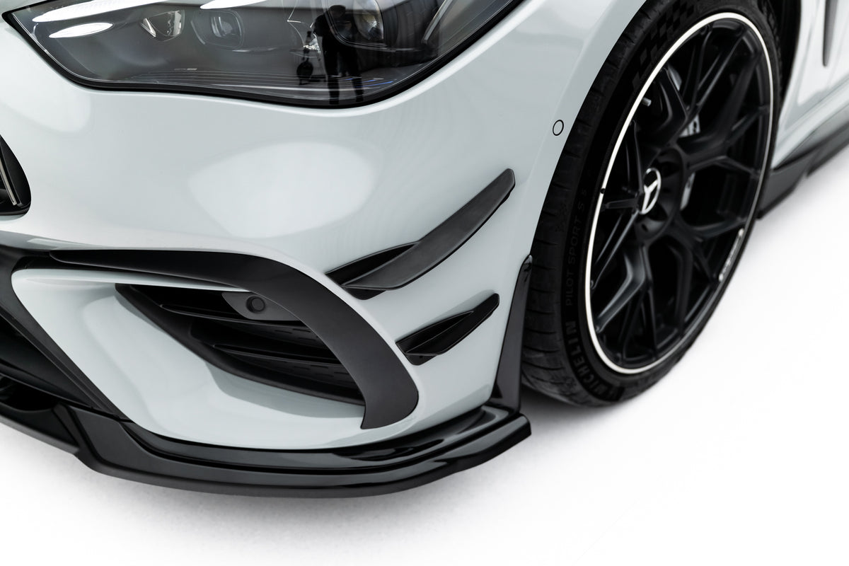 Canards til Mercedes-AMG CLE 53 sett fra siden