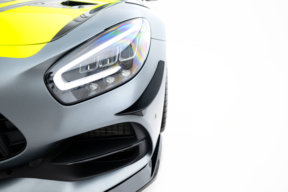 Ubehandlede canards for Mercedes-AMG GT C C190 Facelift klar for lakkering