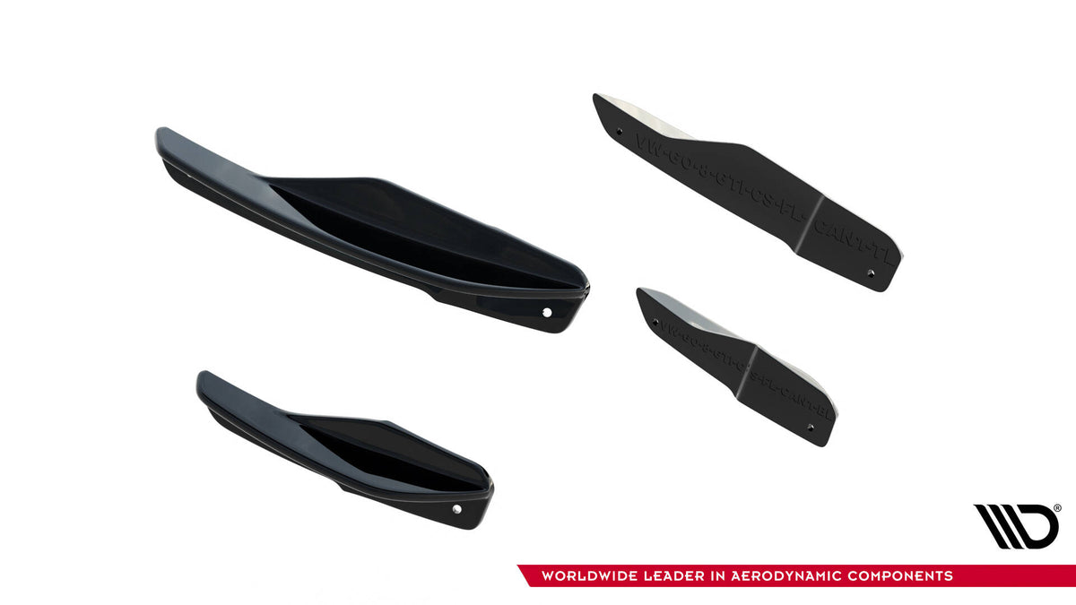 Frontfanger canards for VW Golf 8 GTI Clubsport / GTI Facelift sett rett forfra med LED-lykter synlig