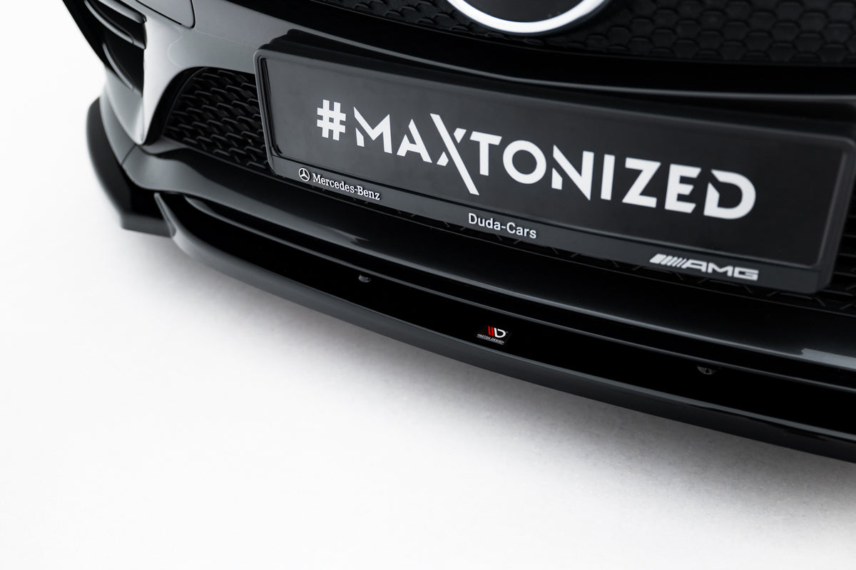 Nærbilde av frontsplitter i Gloss Black til Mercedes-AMG CLS 53 C257