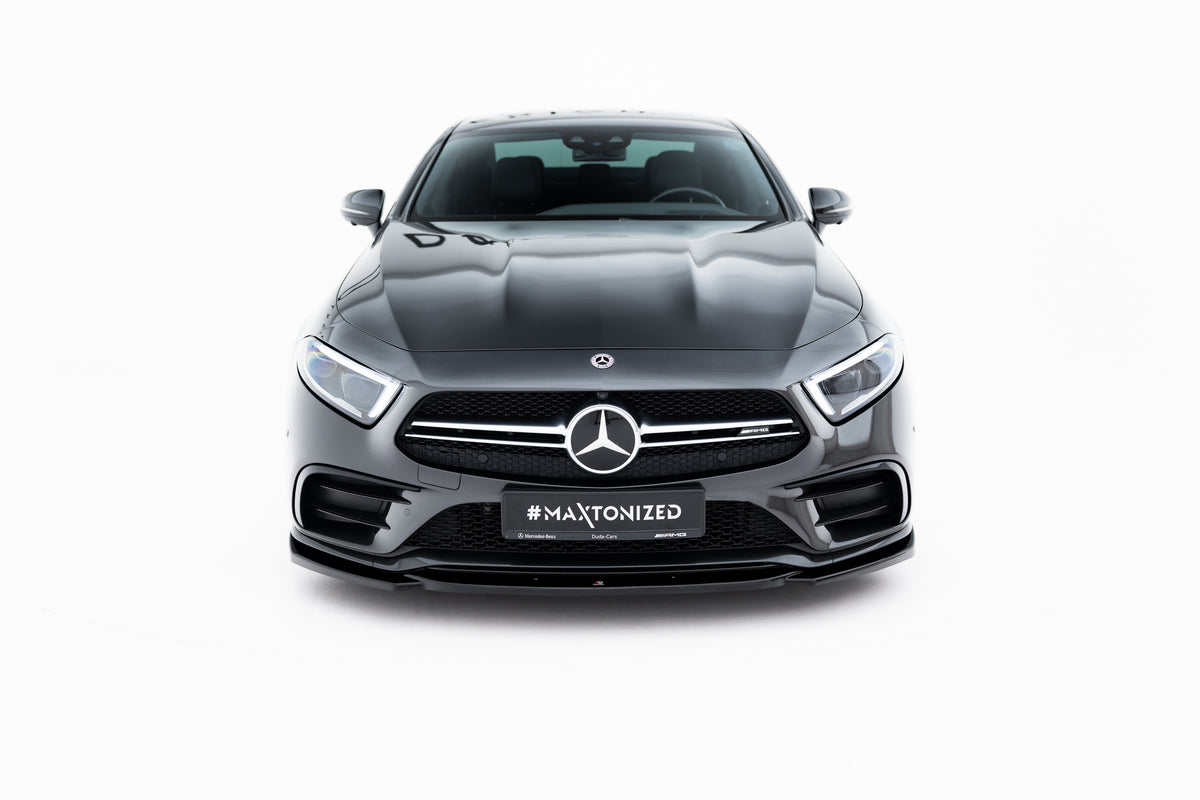Frontsplitter montert på Mercedes-AMG CLS 53 C257 sett forfra