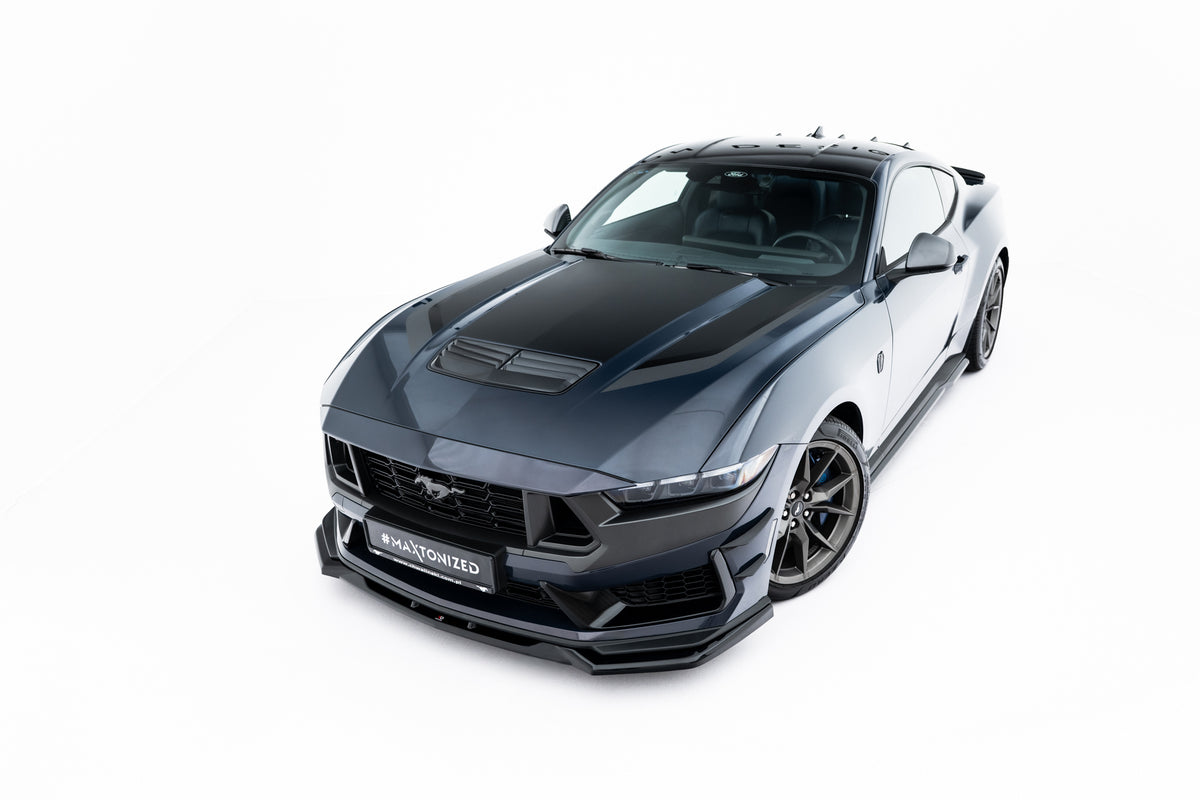 Nærbilde av frontsplitter for Ford Mustang Dark Horse Mk7 fra Maxton Design