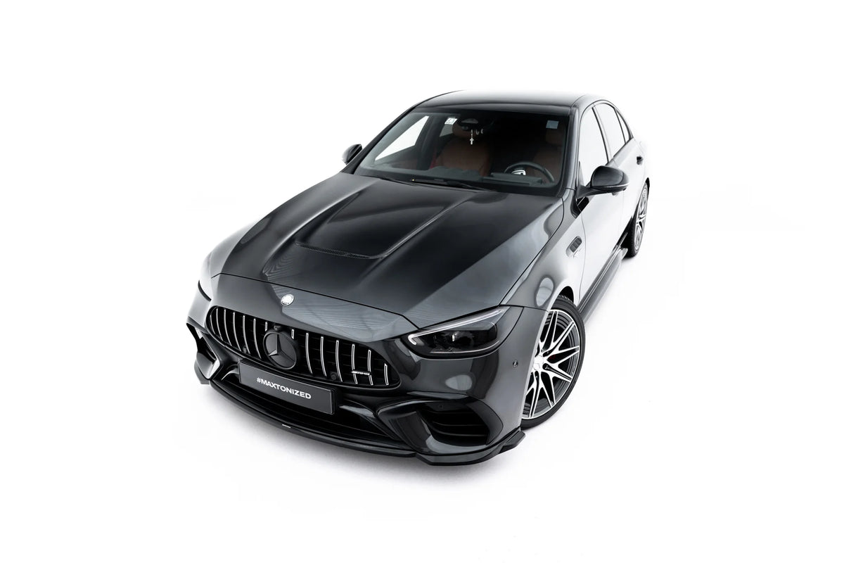 Detaljbilde av Gloss Black frontsplitter til Mercedes-AMG C63