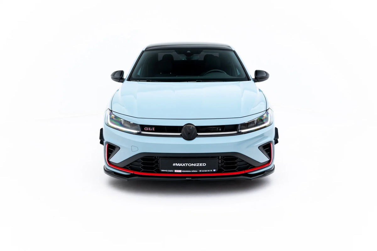 Nærbilde av frontsplitter i blank sort til Jetta GLI Mk7 Facelift 2